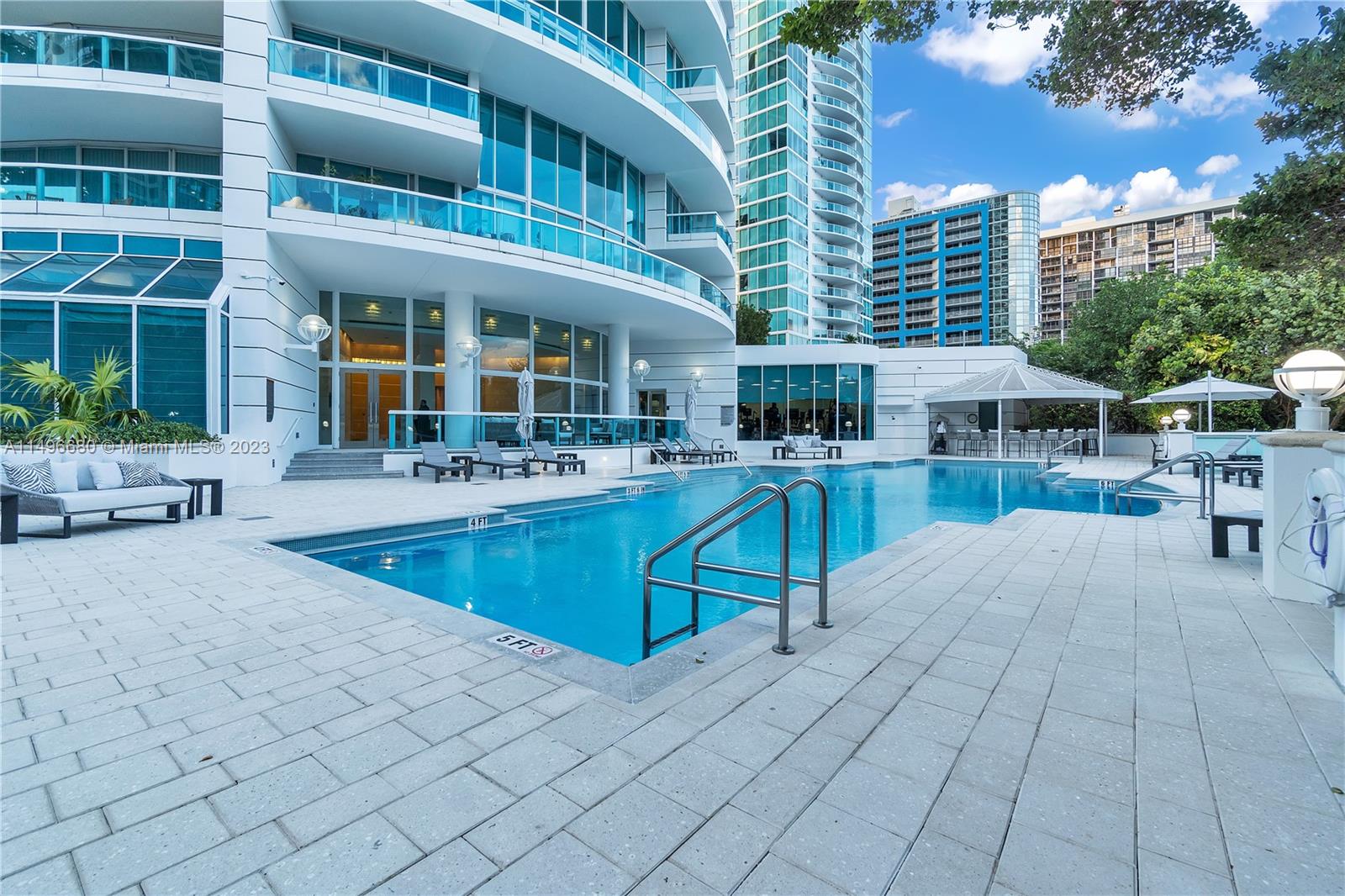 2127 Brickell Ave Unit: 1204