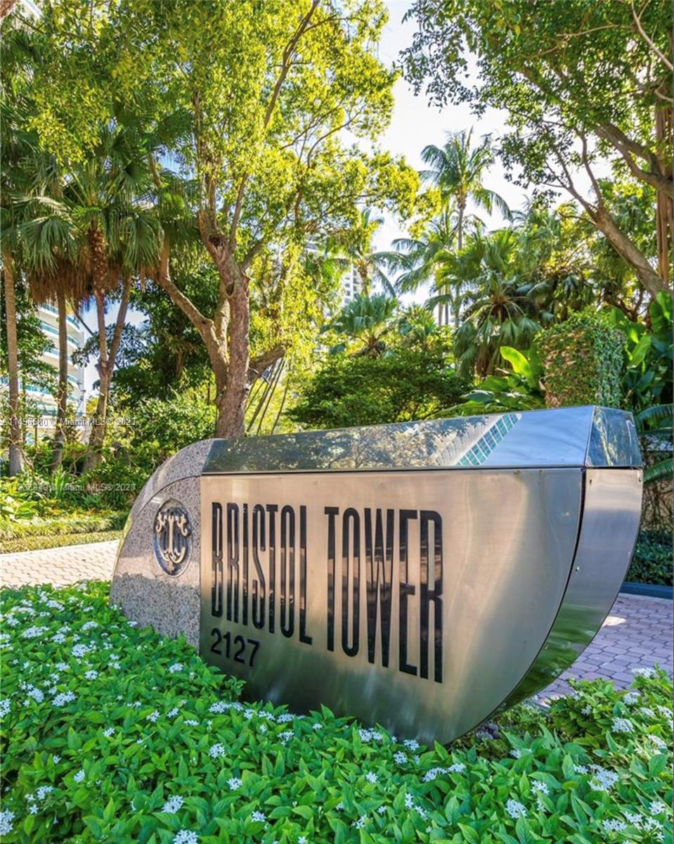 2127 Brickell Ave Unit: 1204