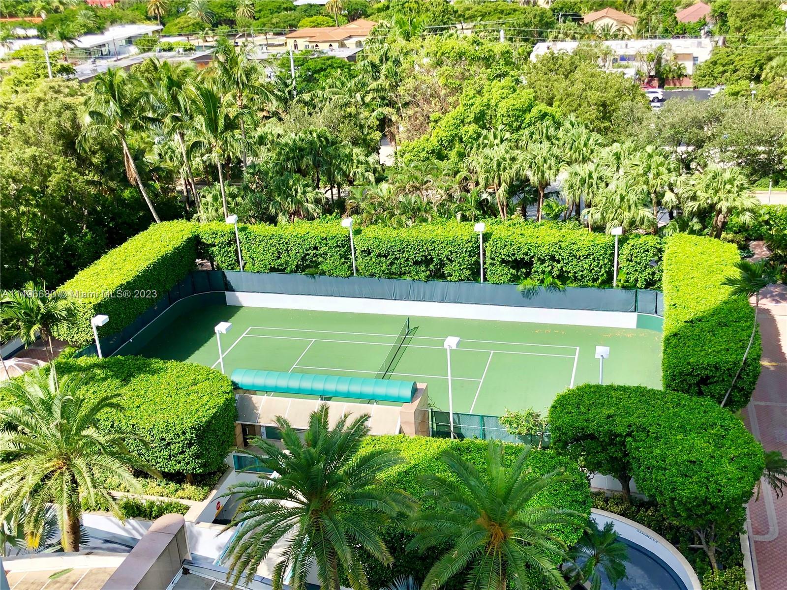 2127 Brickell Ave Unit: 1204