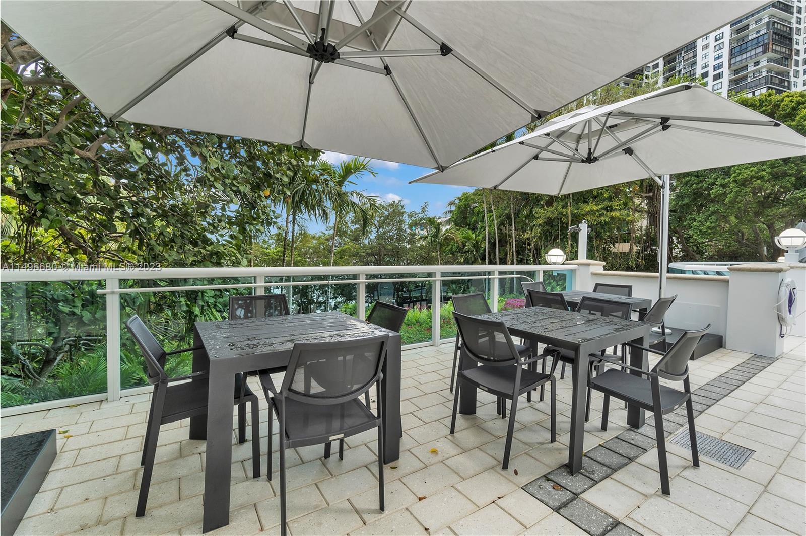 2127 Brickell Ave Unit: 1204