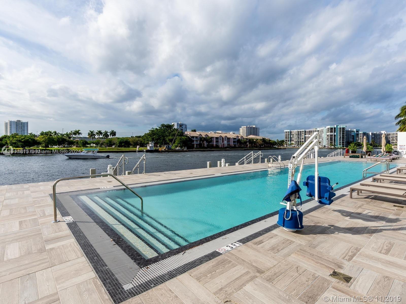 4010 S Ocean Dr # R1401