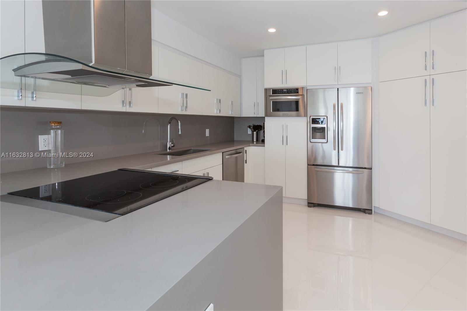 5161 Collins Ave # 1718