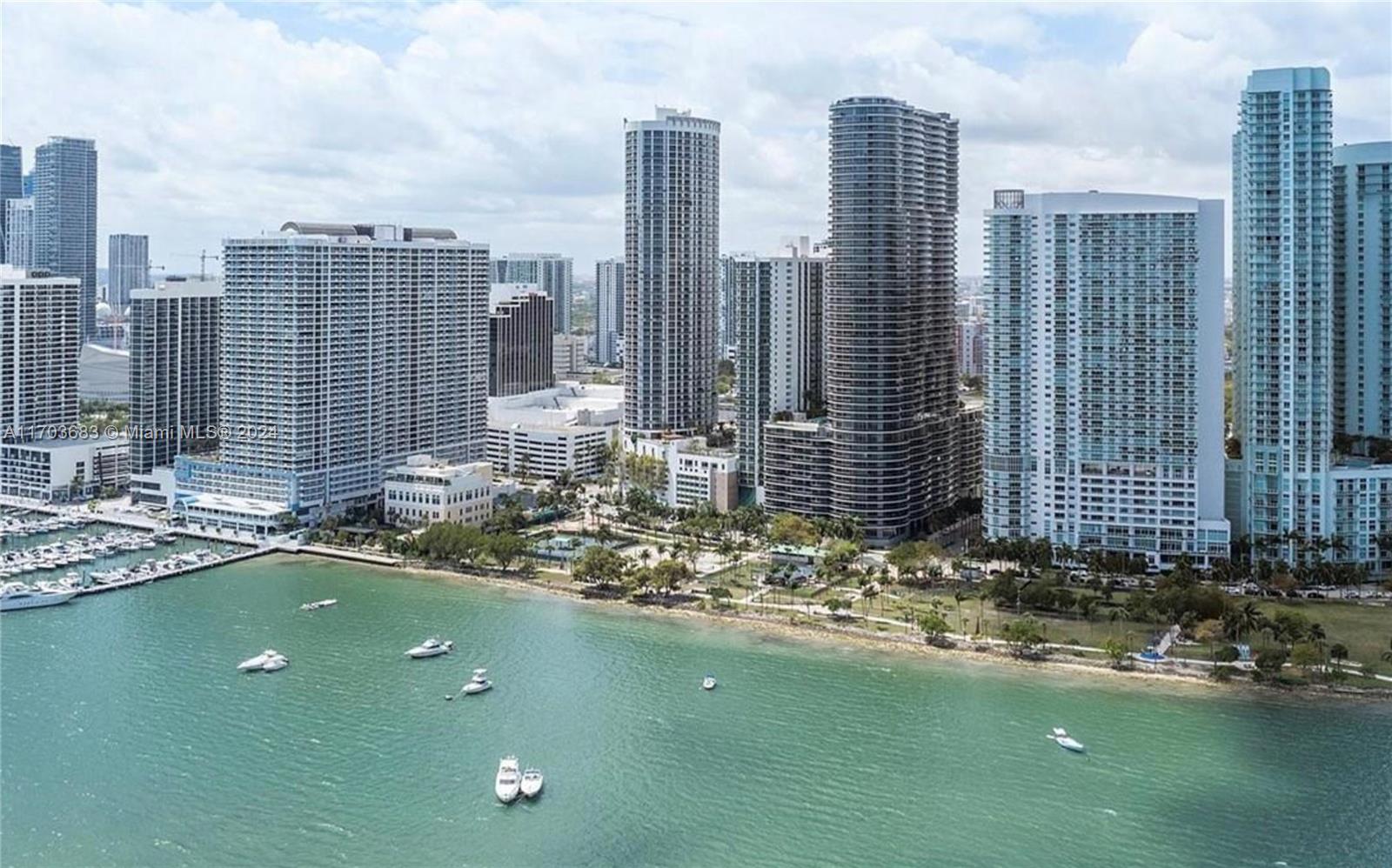 1750 N Bayshore Dr # 3811