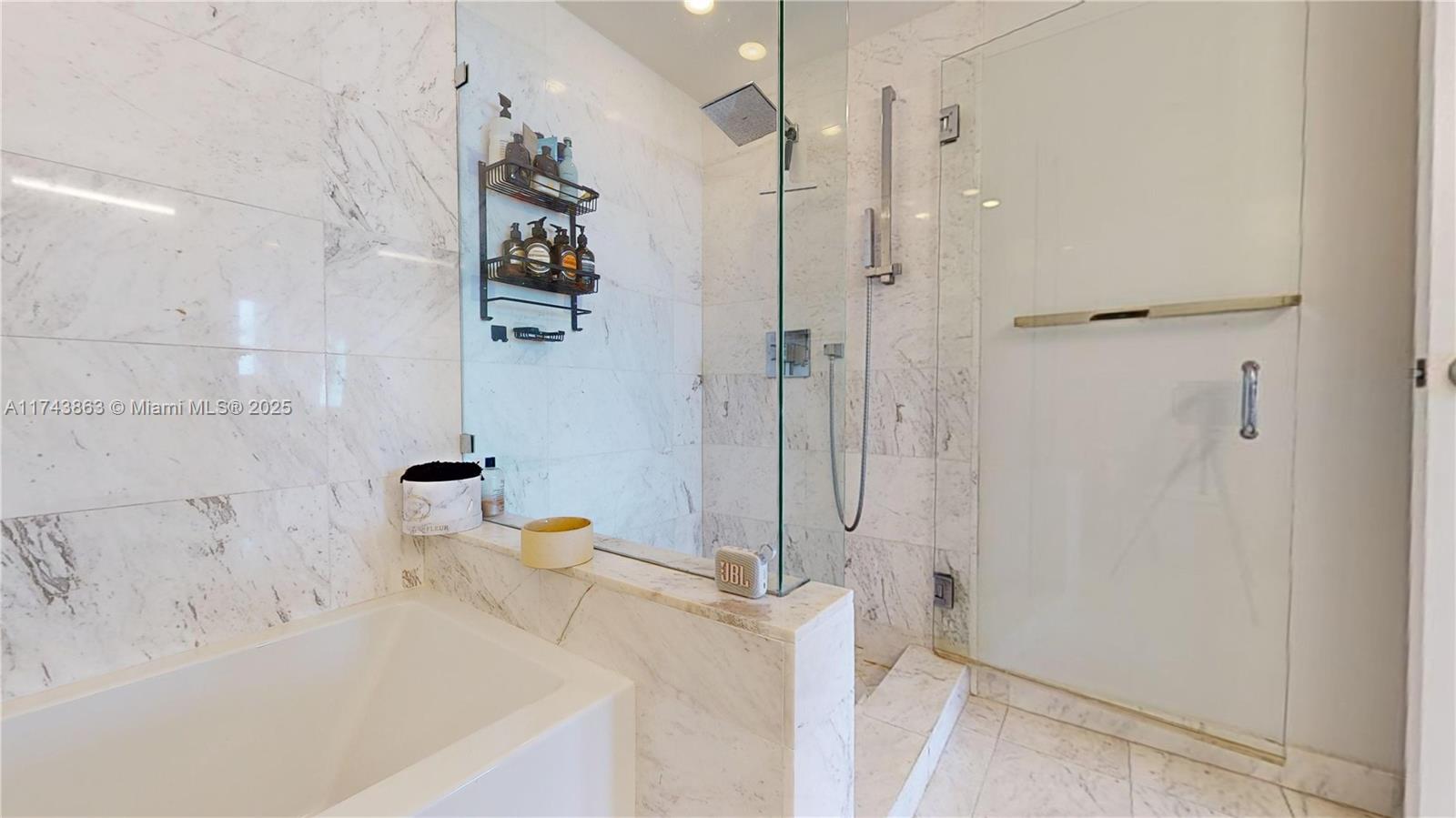 9940 W Bay Harbor Dr Unit: 5E-N