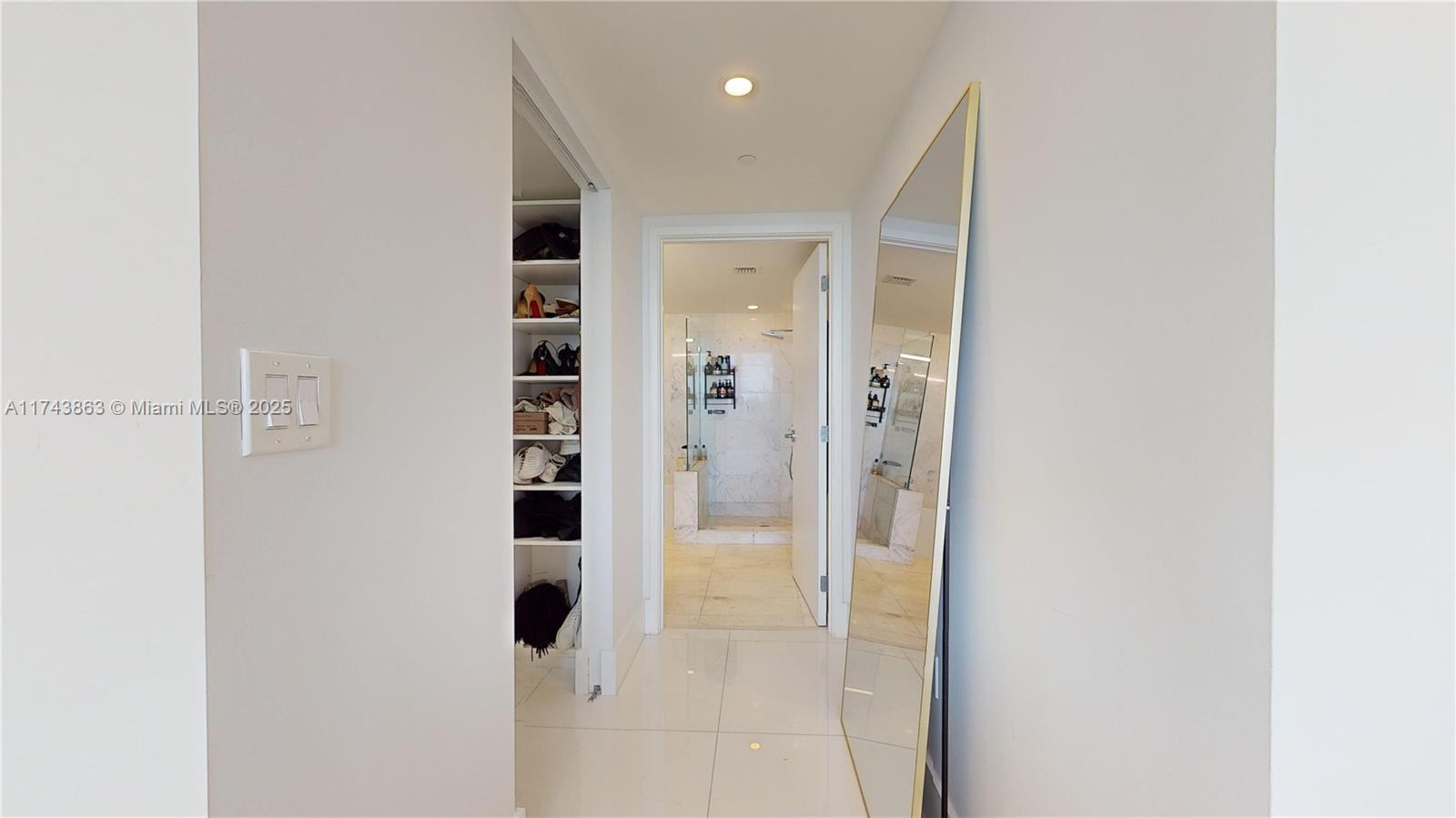 9940 W Bay Harbor Dr Unit: 5E-N
