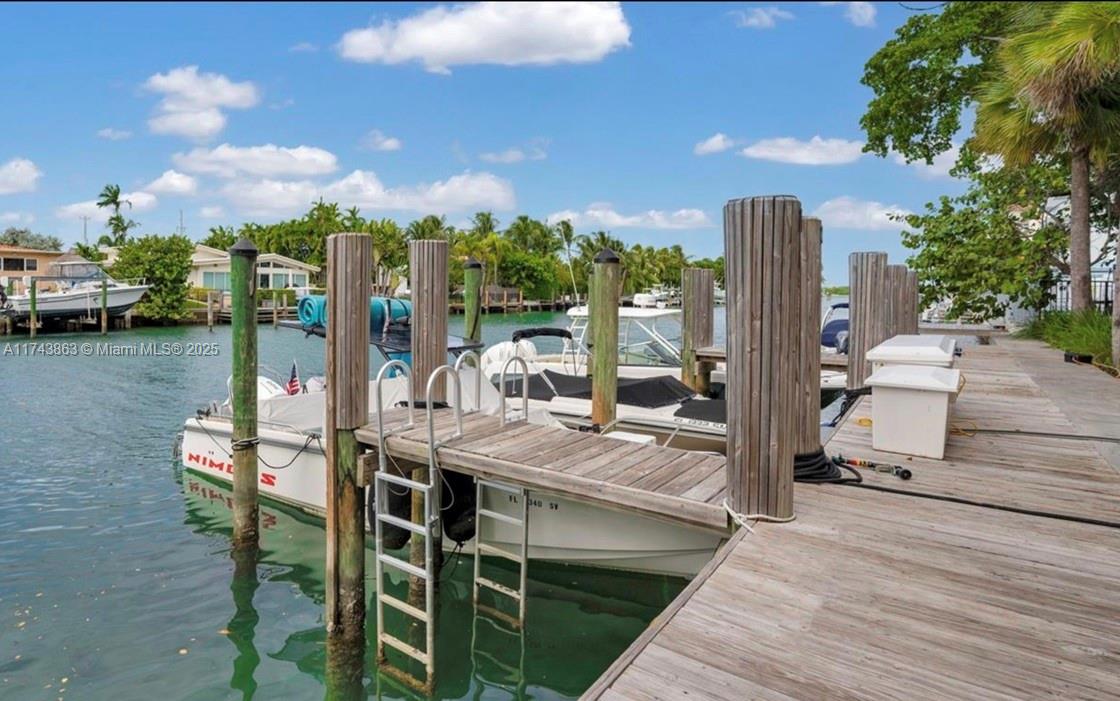 9940 W Bay Harbor Dr Unit: 5E-N