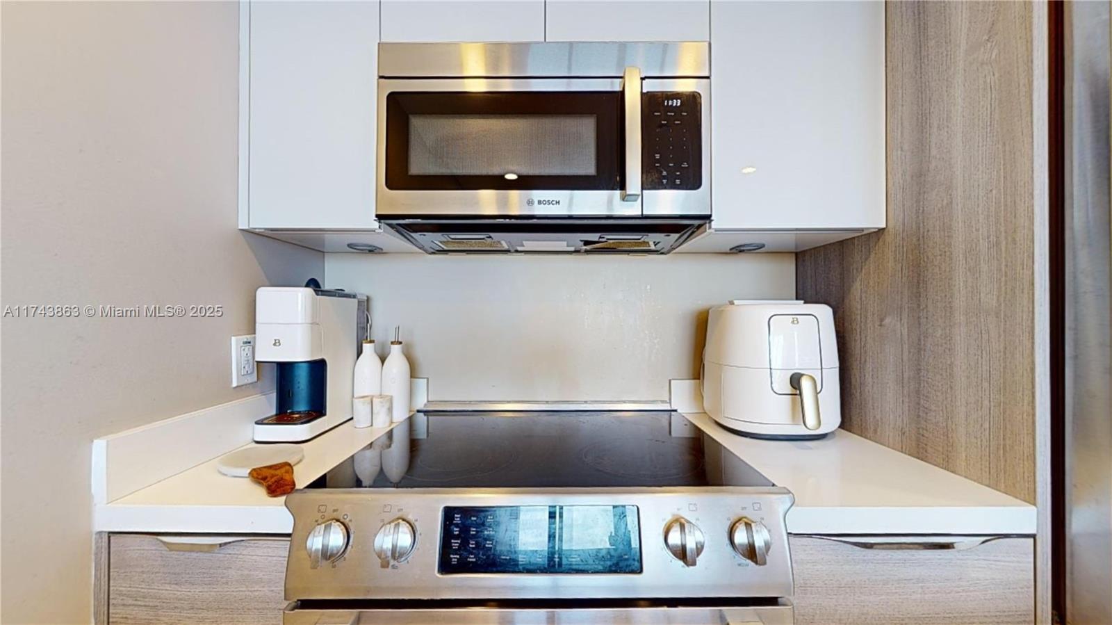 9940 W Bay Harbor Dr Unit: 5E-N