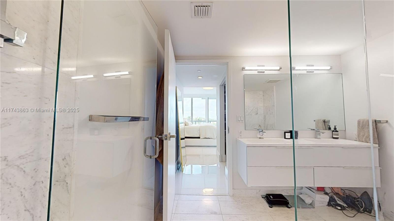 9940 W Bay Harbor Dr Unit: 5E-N