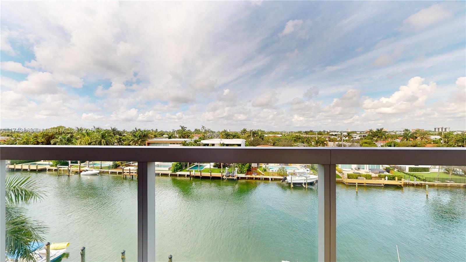 9940 W Bay Harbor Dr Unit: 5E-N