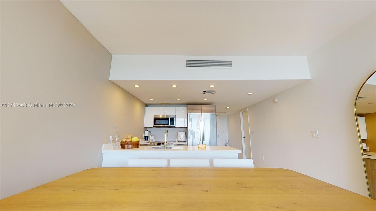 9940 W Bay Harbor Dr Unit: 5E-N