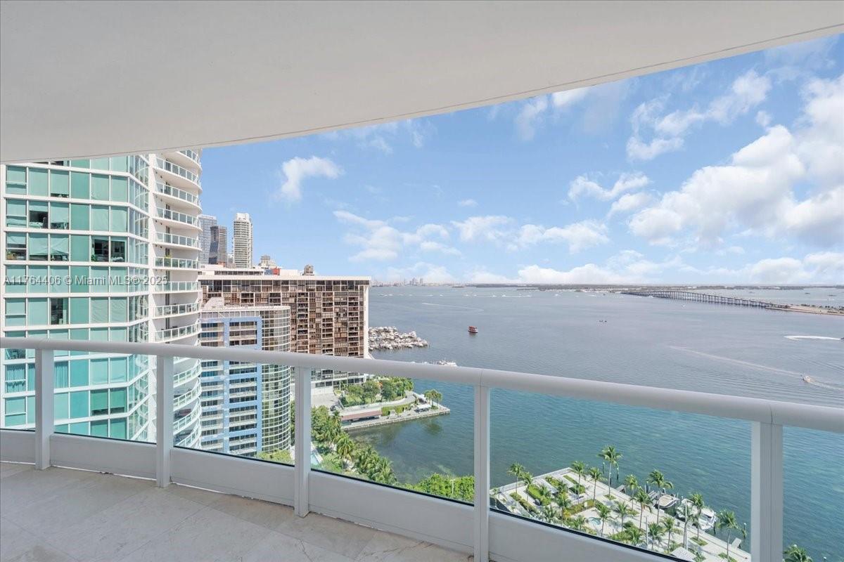 2127 Brickell Ave # 2301