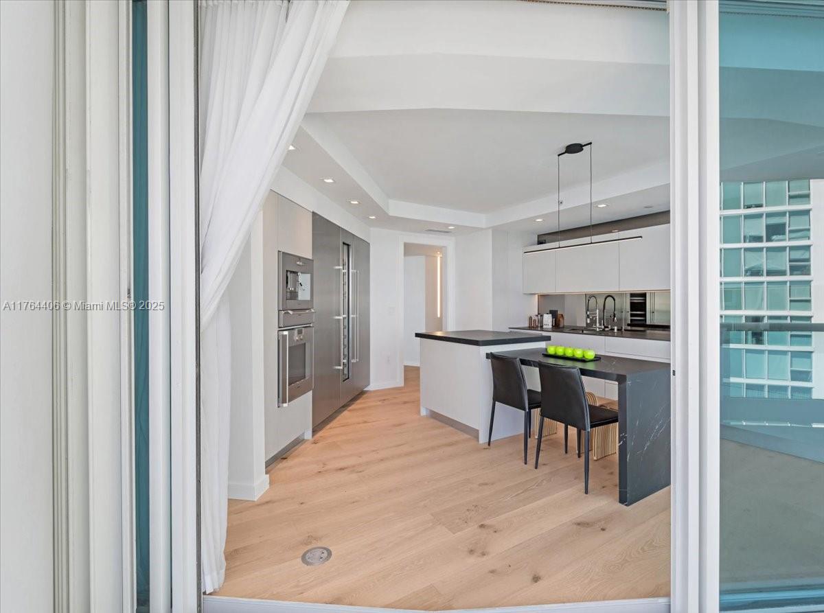 2127 Brickell Ave # 2301