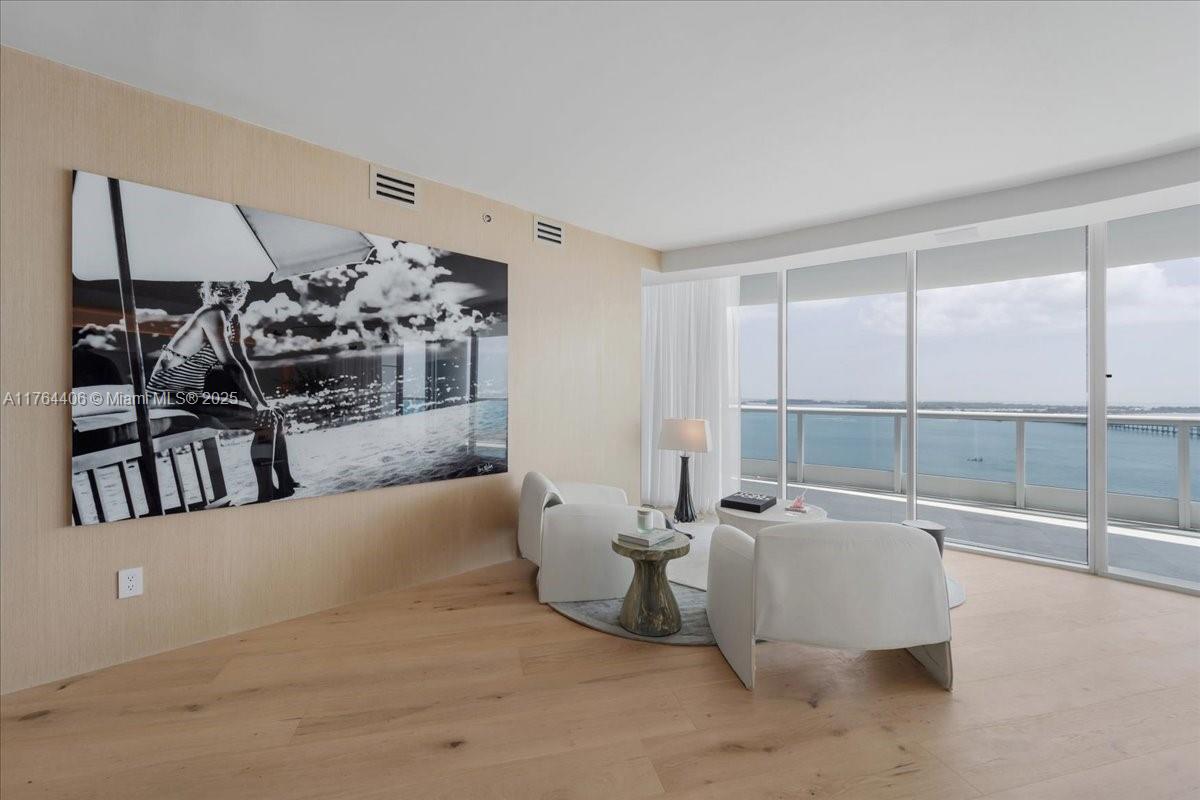 2127 Brickell Ave # 2301