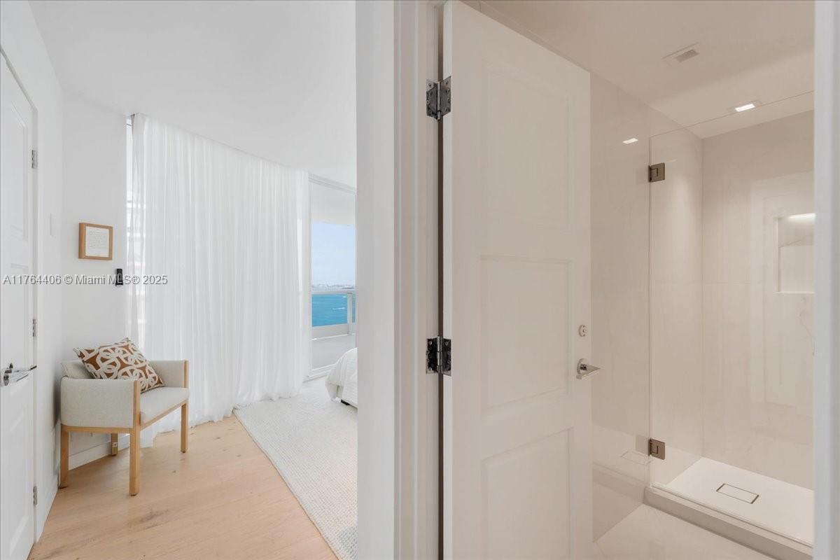 2127 Brickell Ave # 2301
