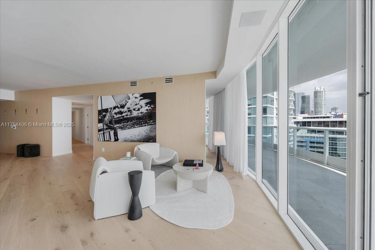 2127 Brickell Ave # 2301