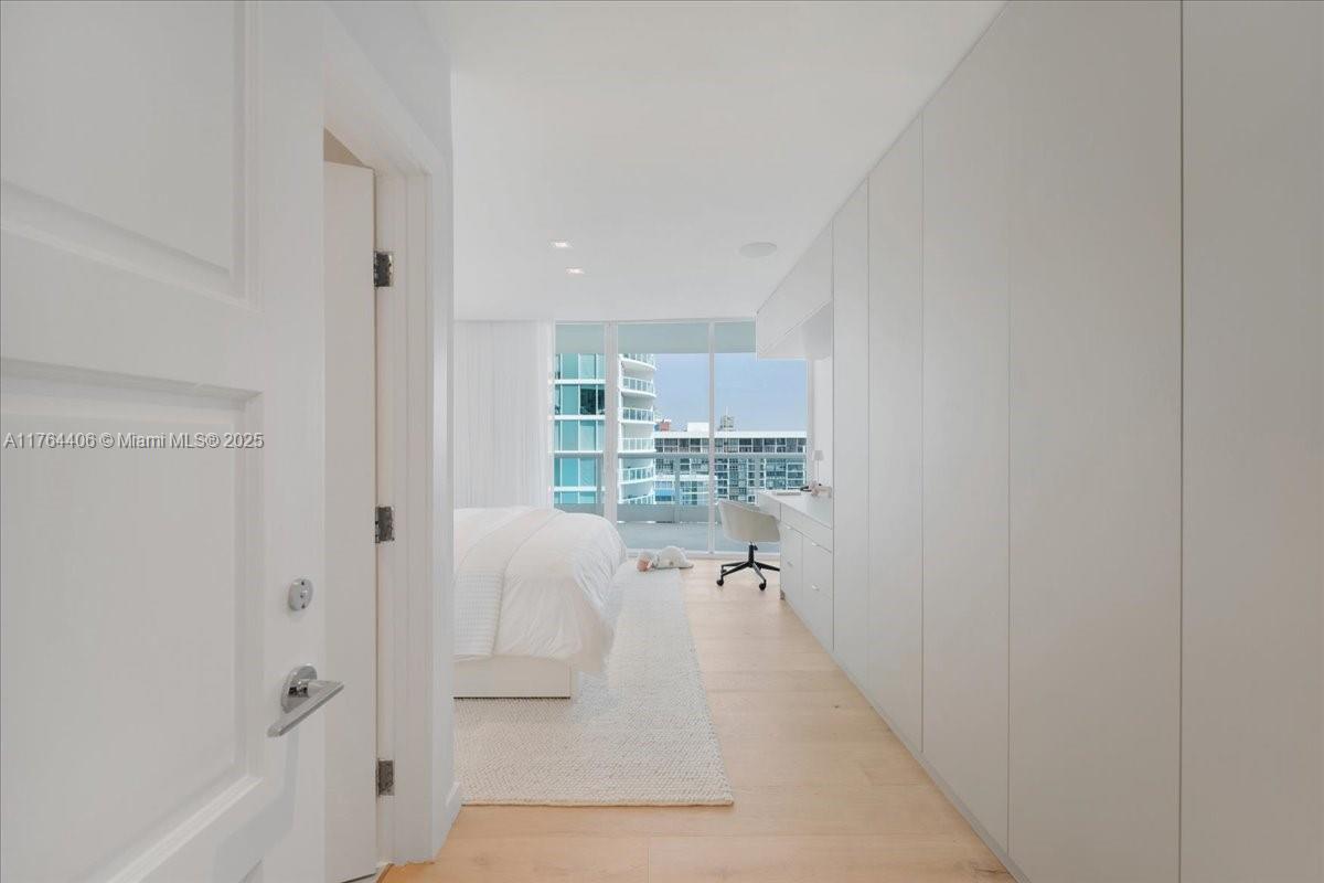 2127 Brickell Ave # 2301