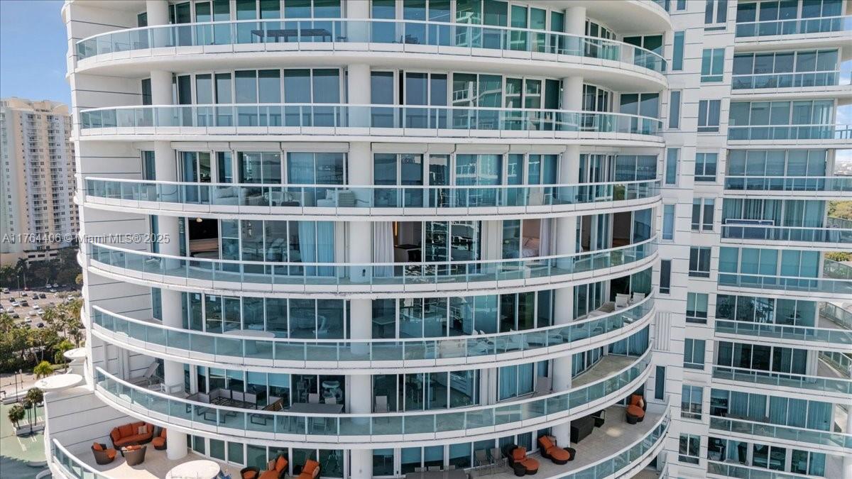 2127 Brickell Ave # 2301