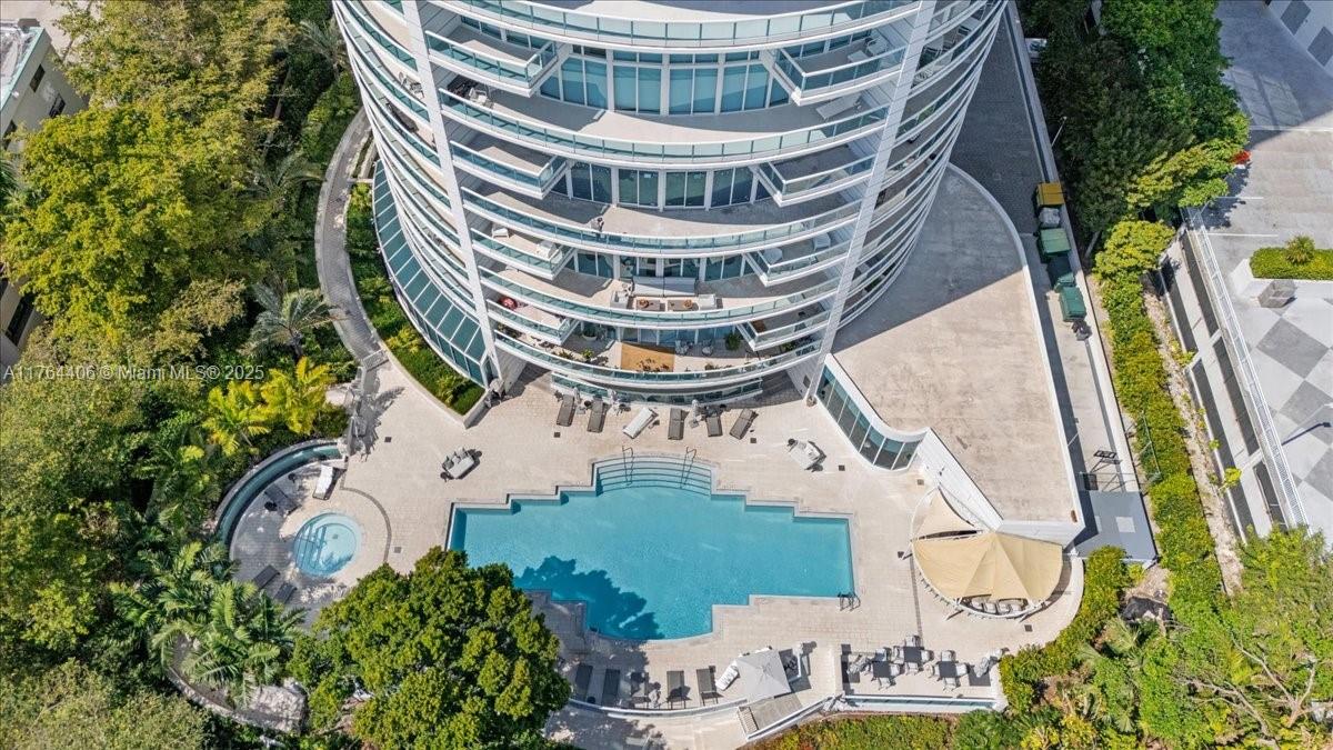 2127 Brickell Ave # 2301