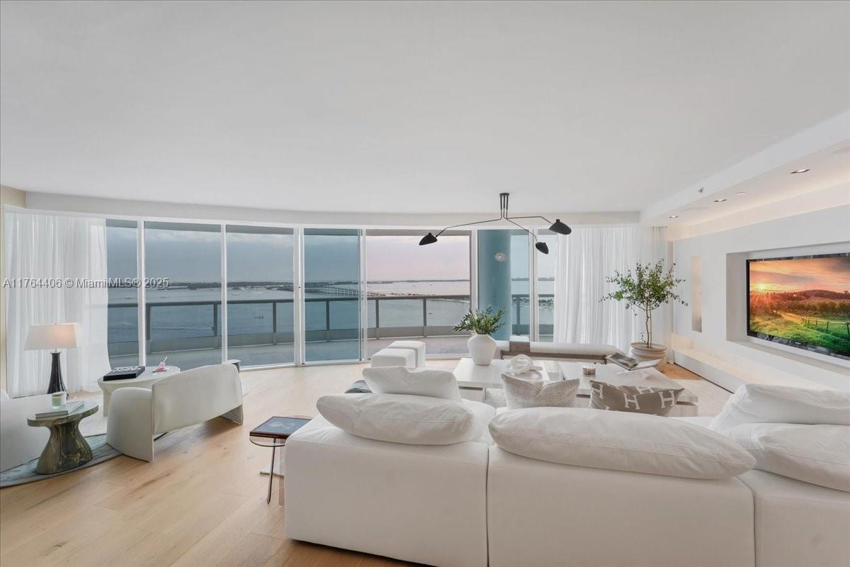 2127 Brickell Ave # 2301