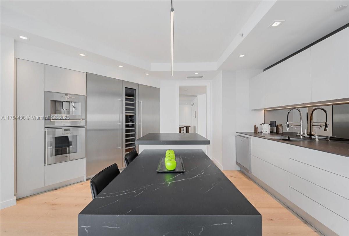 2127 Brickell Ave # 2301