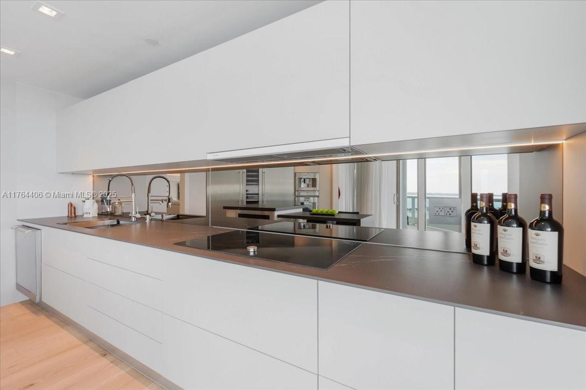 2127 Brickell Ave # 2301