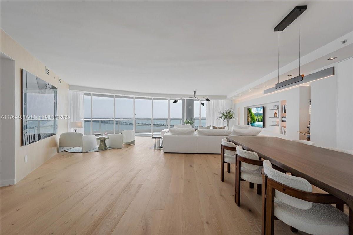 2127 Brickell Ave # 2301