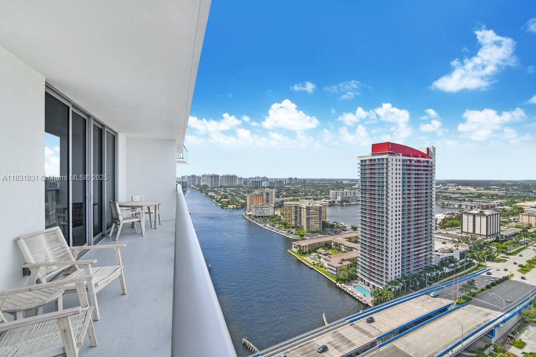 4010 S Ocean Dr # R1406