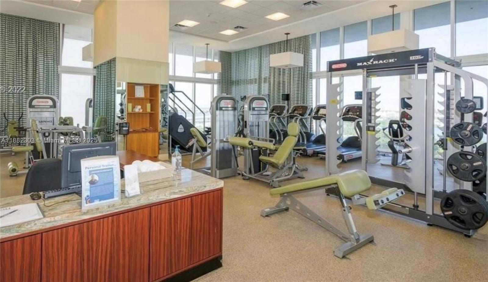 50 Biscayne Blvd # 3909