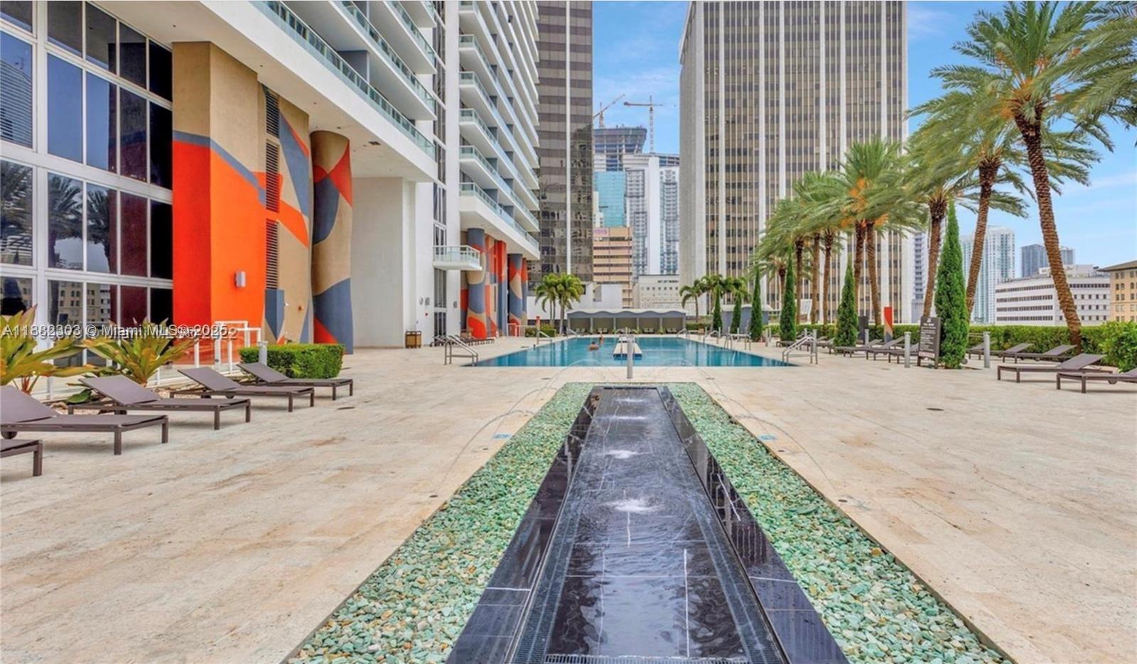 50 Biscayne Blvd # 3909