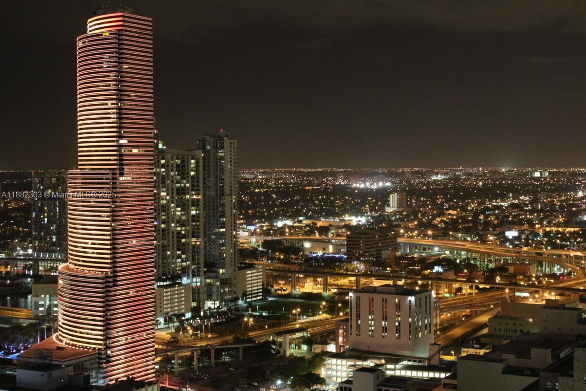 50 Biscayne Blvd # 3909