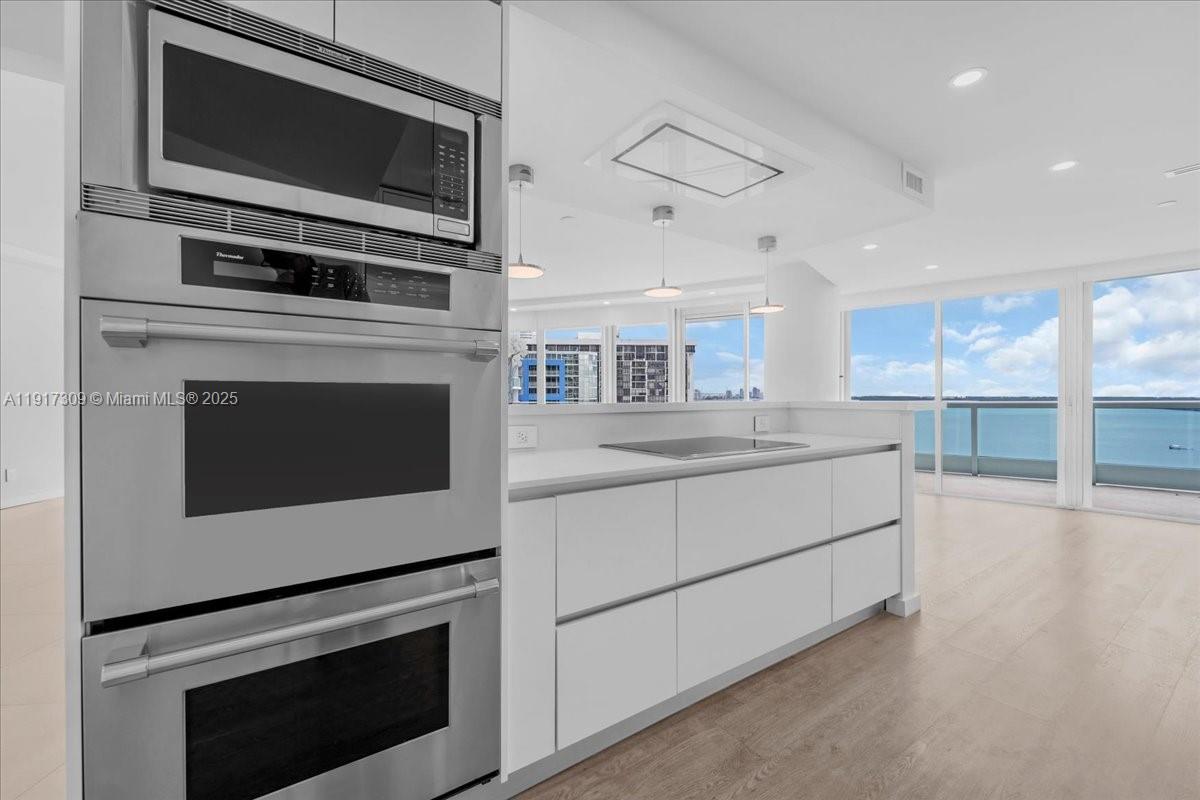 2127 Brickell Ave # 1701