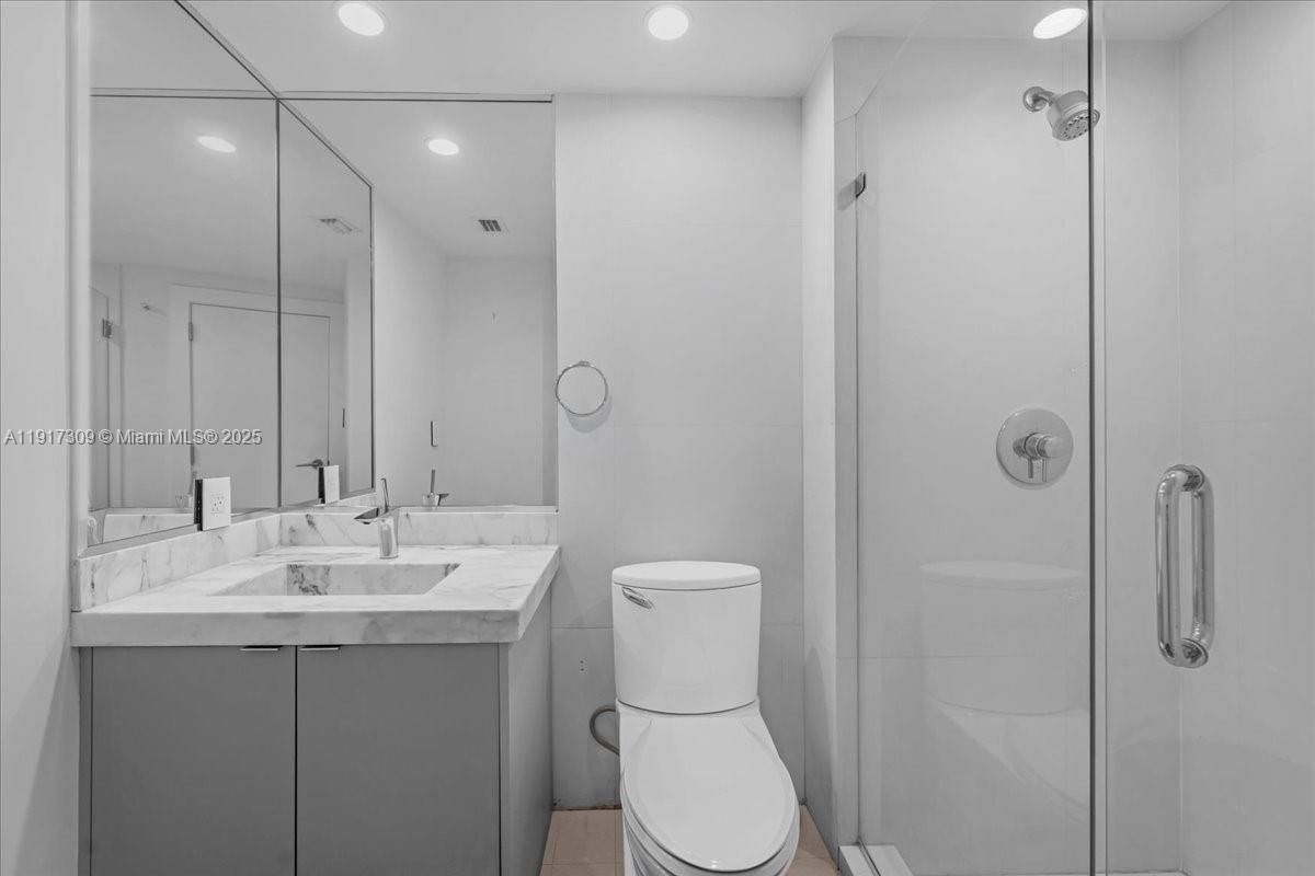 2127 Brickell Ave # 1701