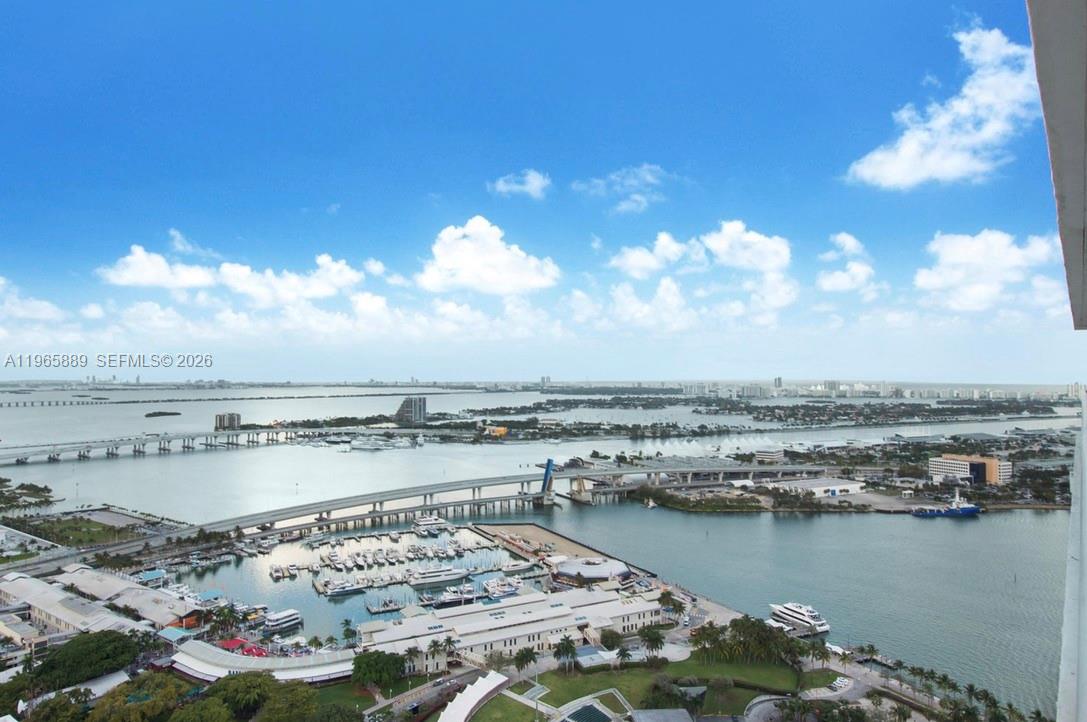 50 Biscayne Blvd # 4209