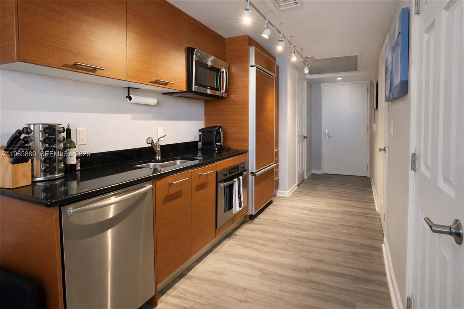 50 Biscayne Blvd # 4209