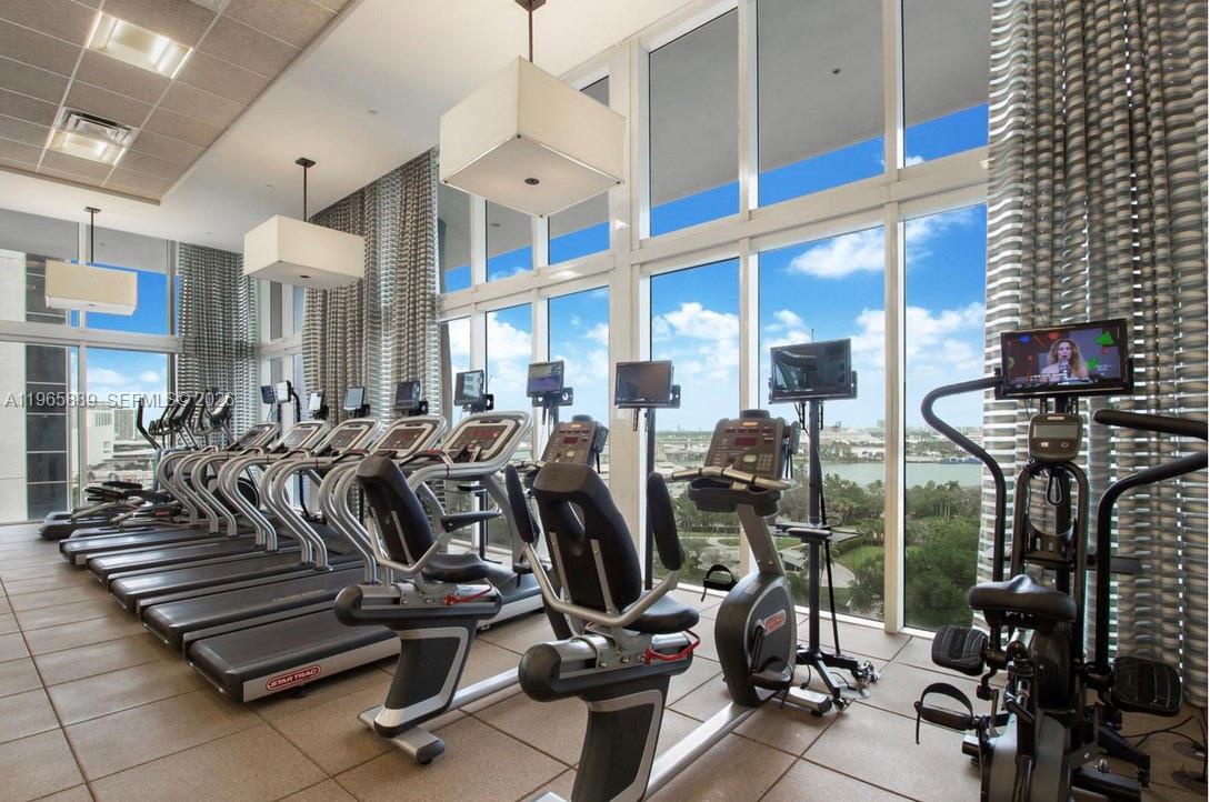 50 Biscayne Blvd # 4209