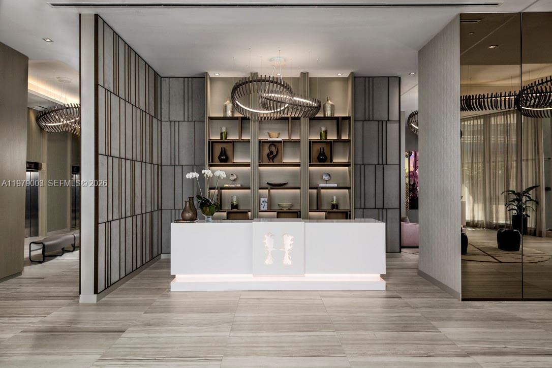 4010 S OCEAN DR # R1402