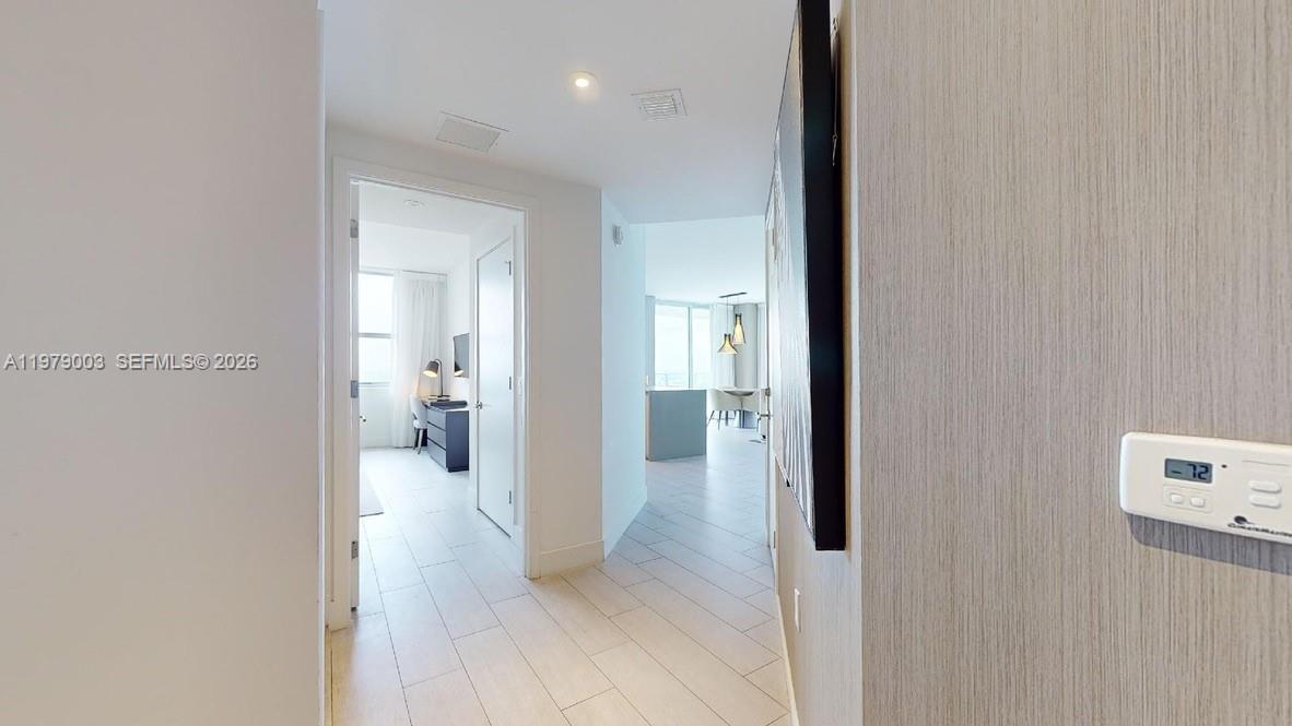 4010 S OCEAN DR # R1402