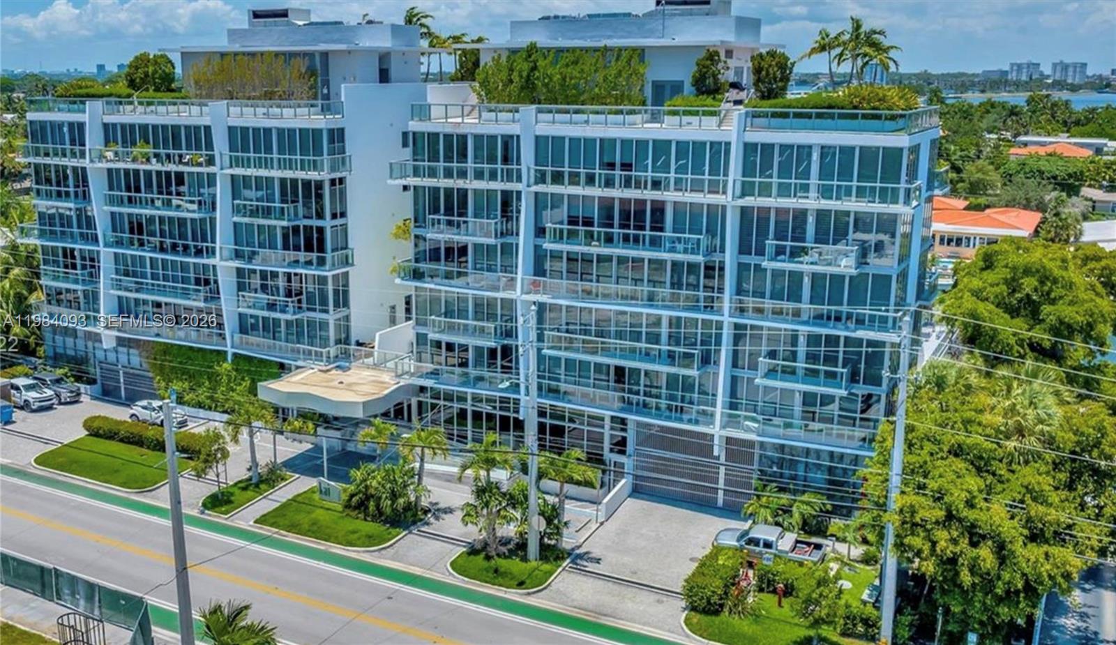 9940 W Bay Harbor Dr Unit: 5E-N