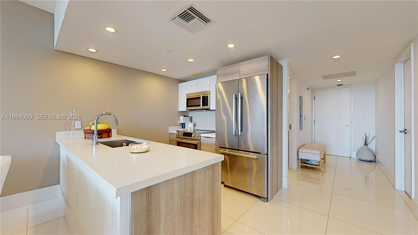 9940 W Bay Harbor Dr Unit: 5E-N