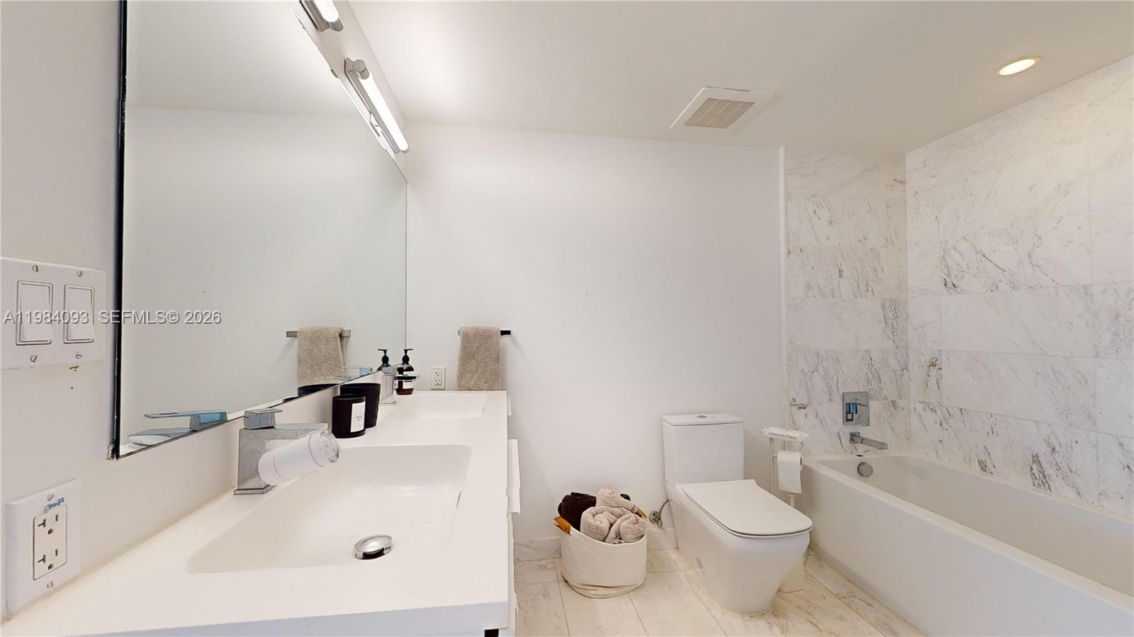 9940 W Bay Harbor Dr Unit: 5E-N