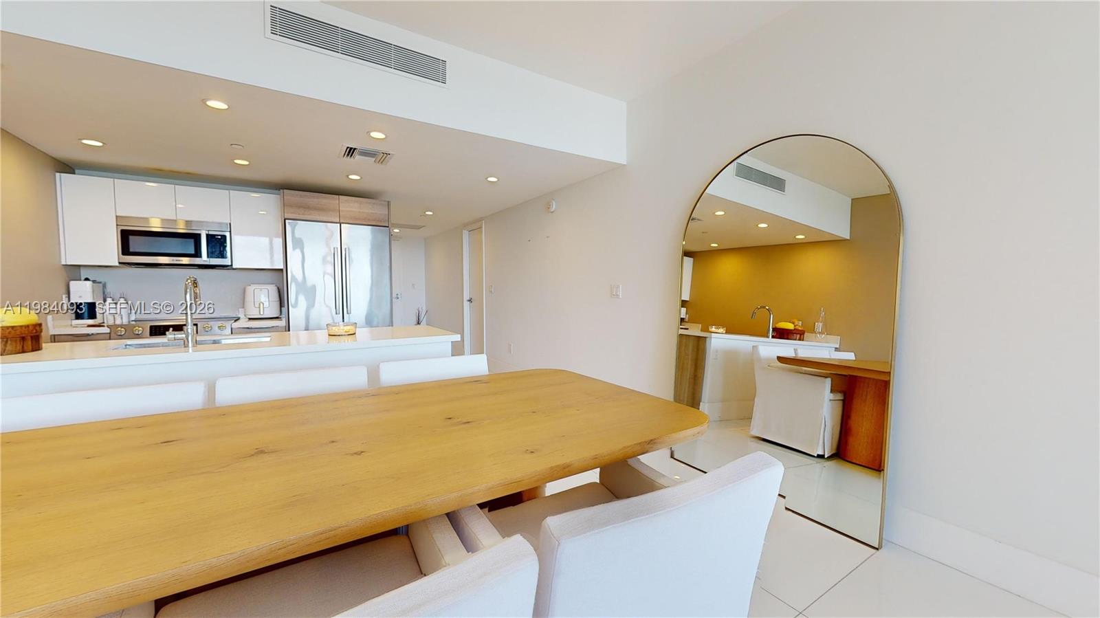 9940 W Bay Harbor Dr Unit: 5E-N