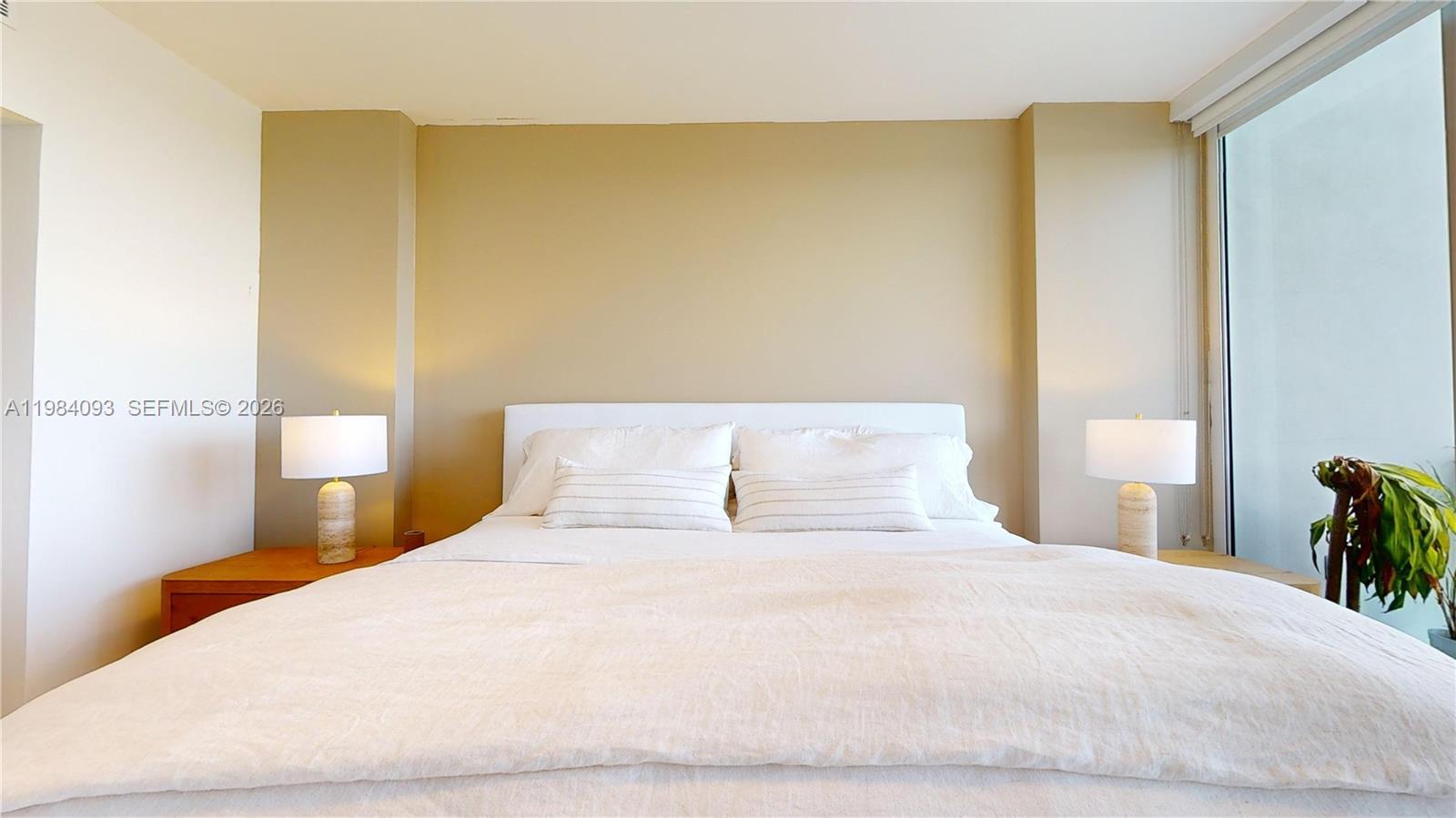 9940 W Bay Harbor Dr Unit: 5E-N