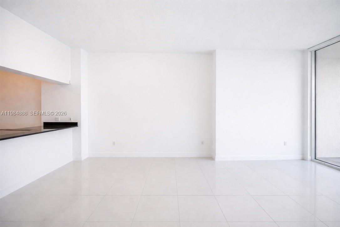 1750 N Bayshore Dr # 3811