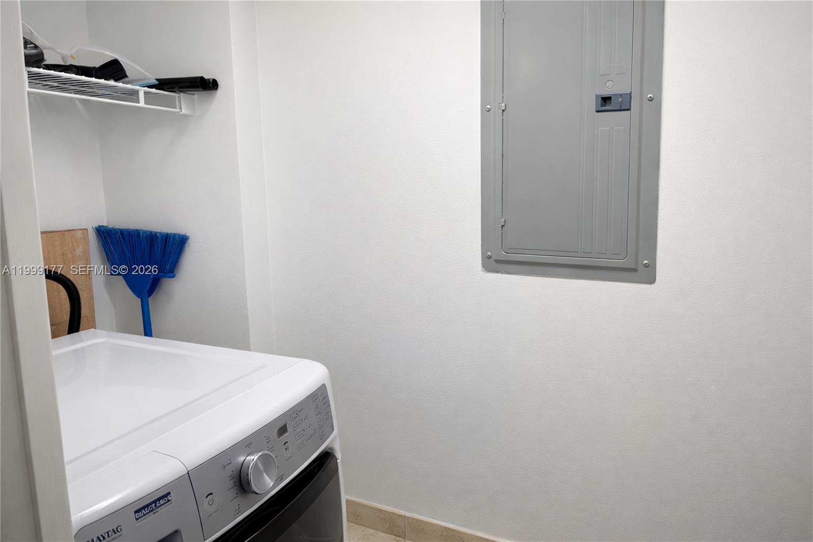 6917 Collins Ave # 1611