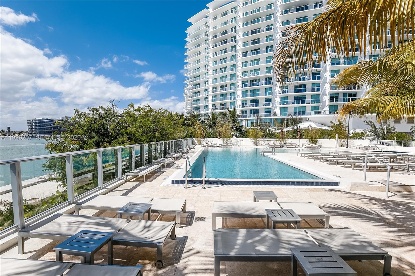 6620 Indian Creek Dr # 516