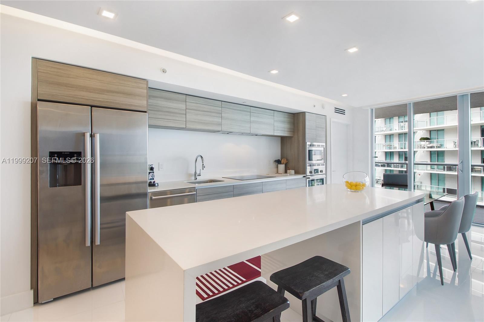 6620 Indian Creek Dr # 516