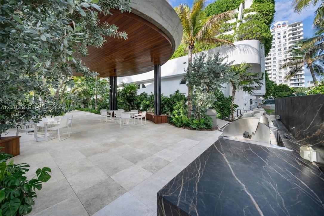 6365 Collins Ave # 3204