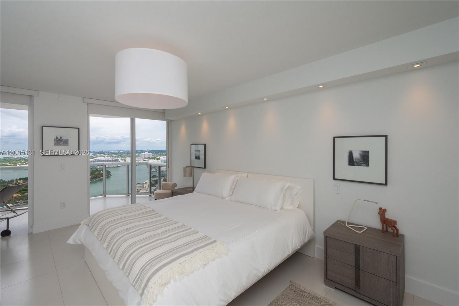 6301 Collins Ave # 3006