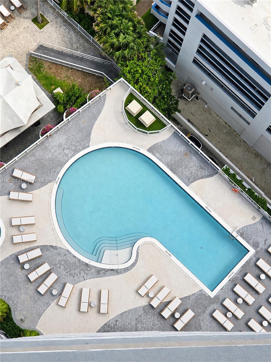 6301 Collins Ave # 3006