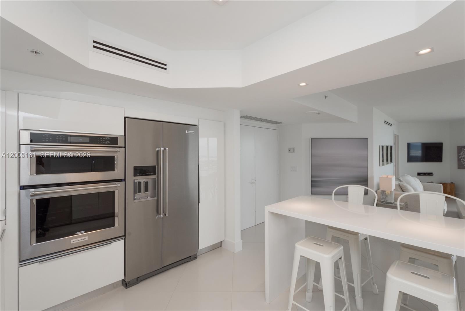 6301 Collins Ave # 3006